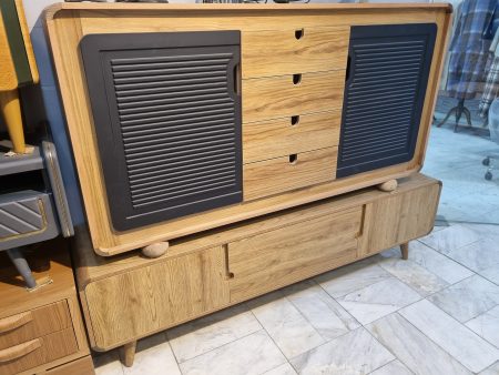 کنسول و میز تی وی آیسان