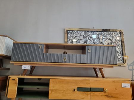 میز تلویزیونی مدل اتریشی پلاس در شاهین شهر